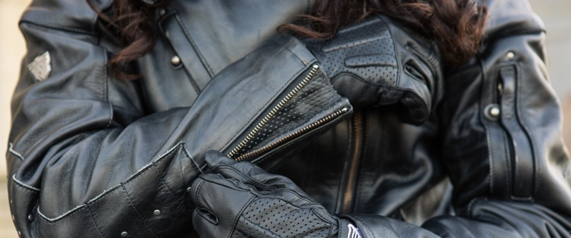 Gloves and Riding Suits: What You Need to Know